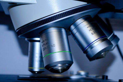 Microscope